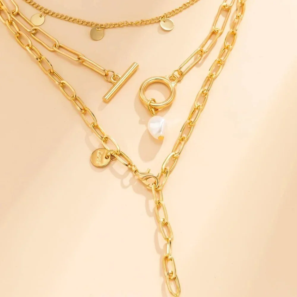 Gold Preppy Womens Faux Pearl & Disc Charm Necklace
